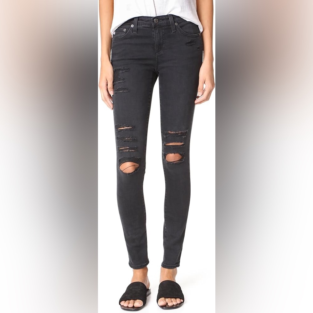 Women’s AG Jeans - The Legging Ankle - super skinny ankle! Size 27.